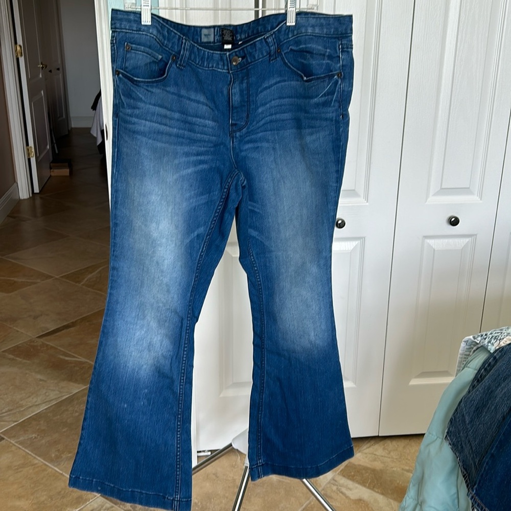Women’s jeans